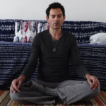 Exercices de respiration, prélude à la méditation